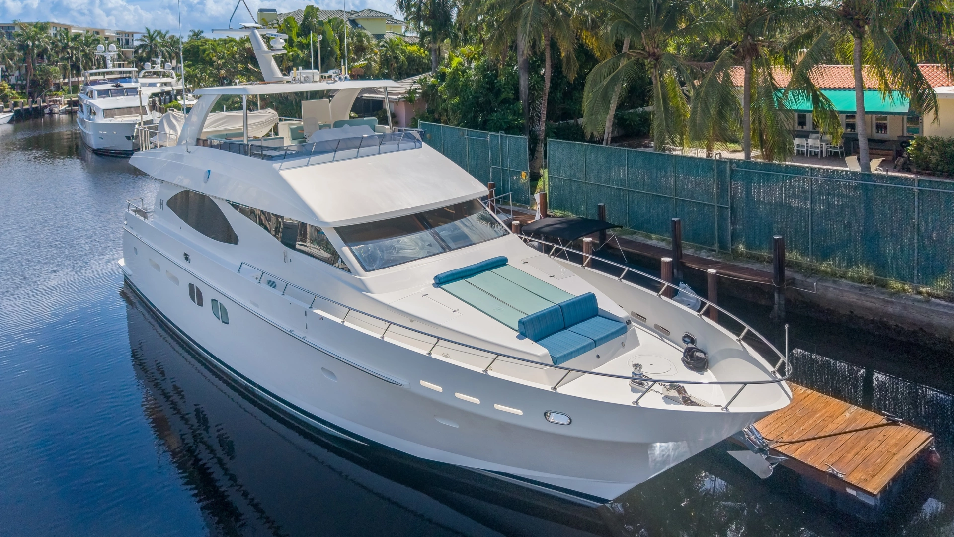 Hargrave Flybridge Yacht For Sale