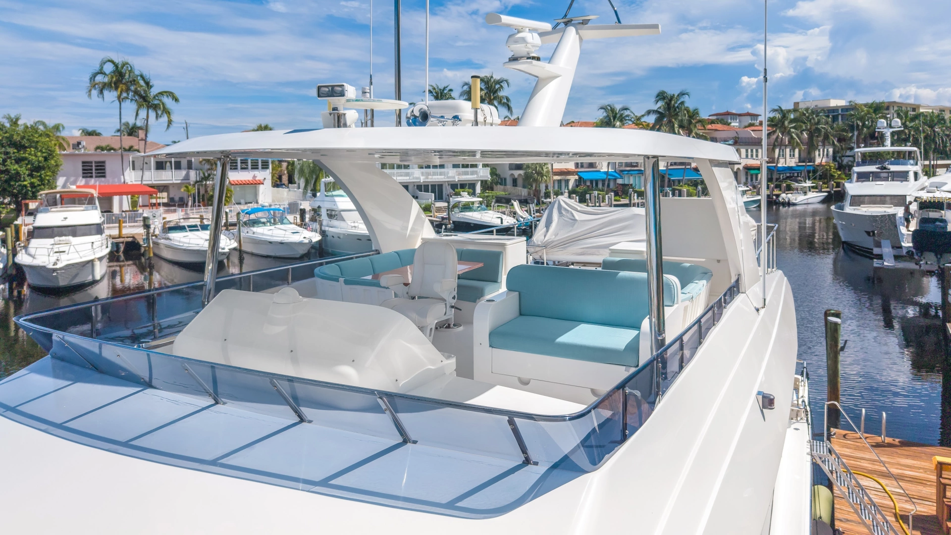 Hargrave Flybridge Yacht For Sale