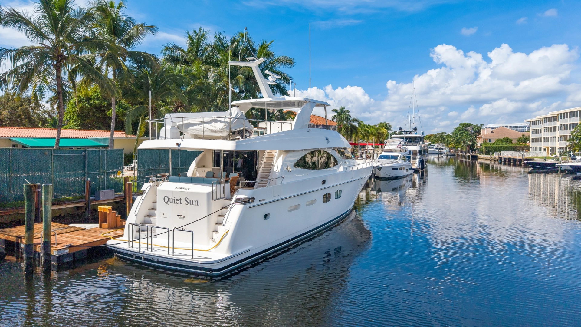 Hargrave Flybridge Yacht For Sale