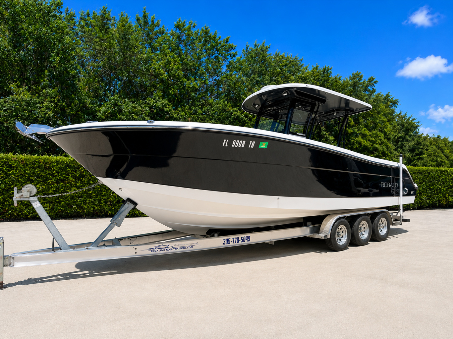 2022 Robalo R302