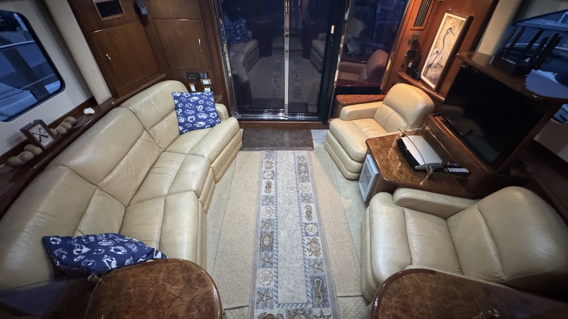 Knotty Dogs 52ft Silverton Yacht For Sale