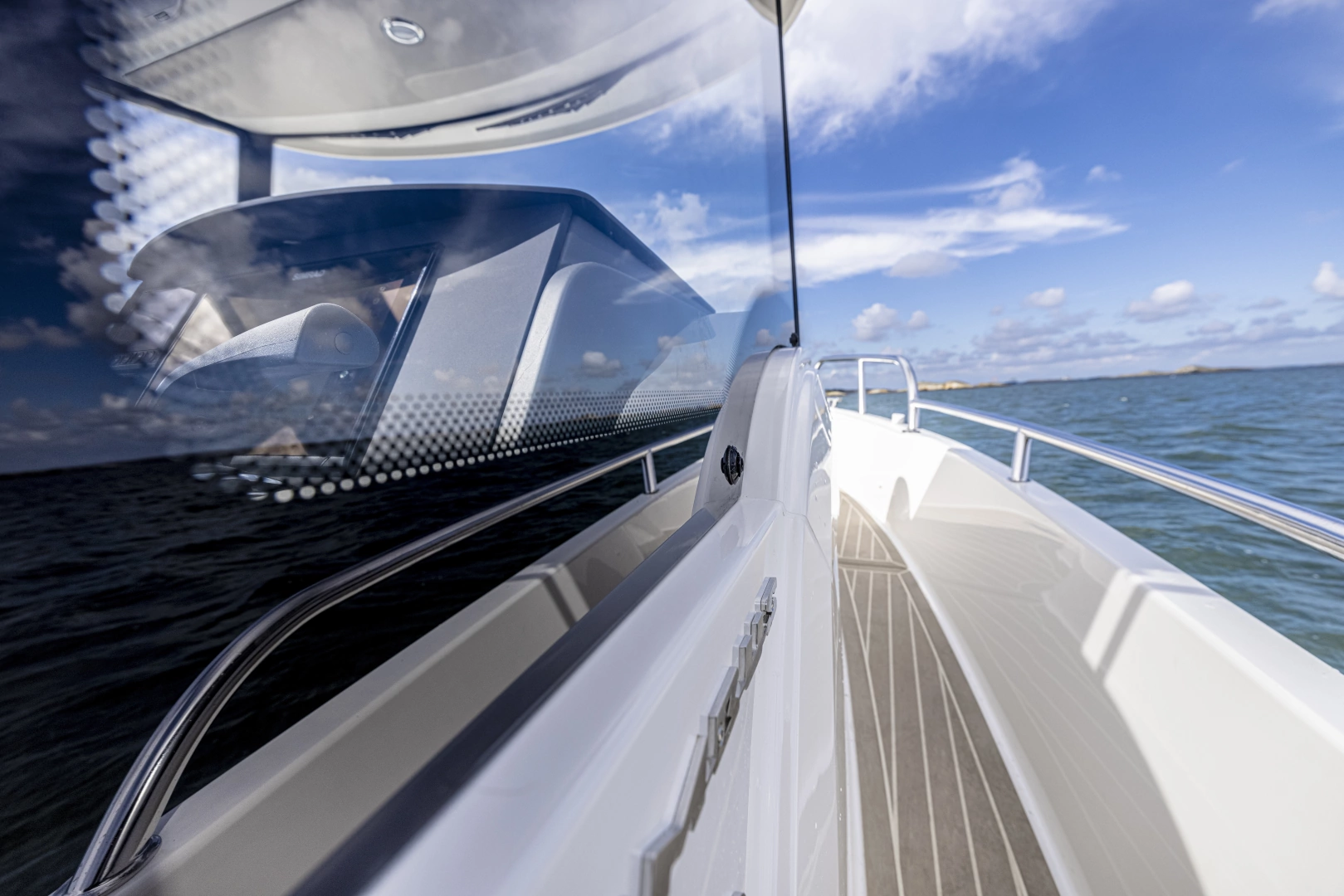 Nimbus C8 Yacht For Sale
