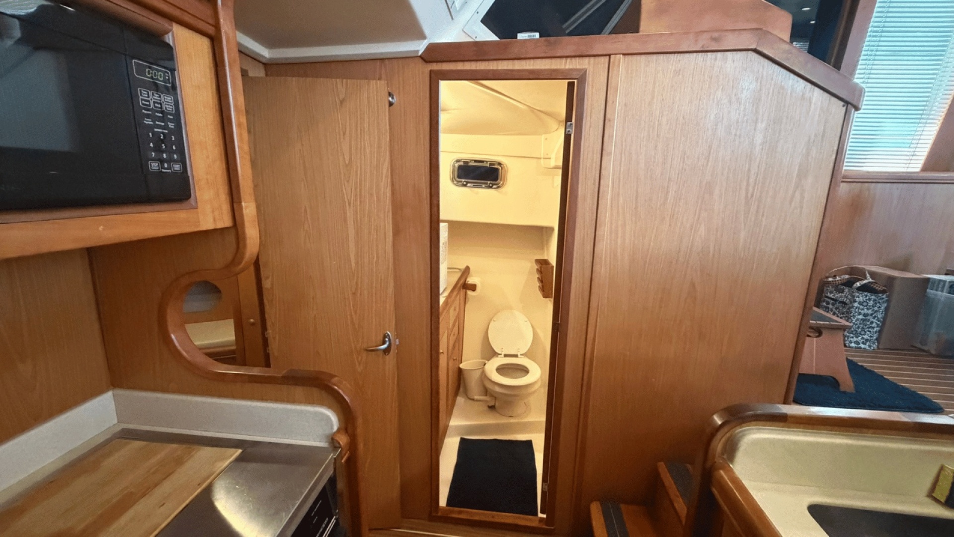 2006 Mainship 430