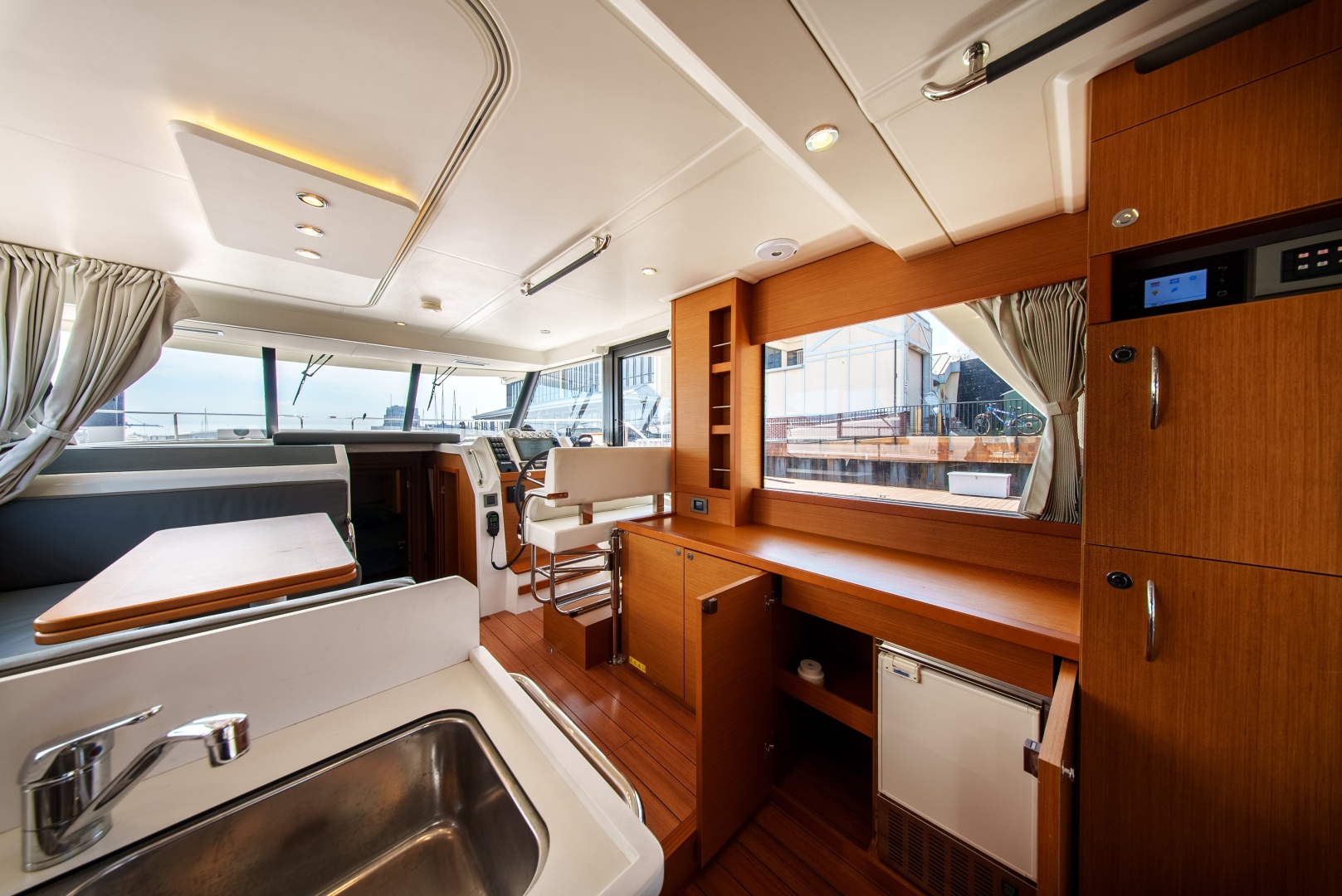 2026 Beneteau Swift Trawler 54