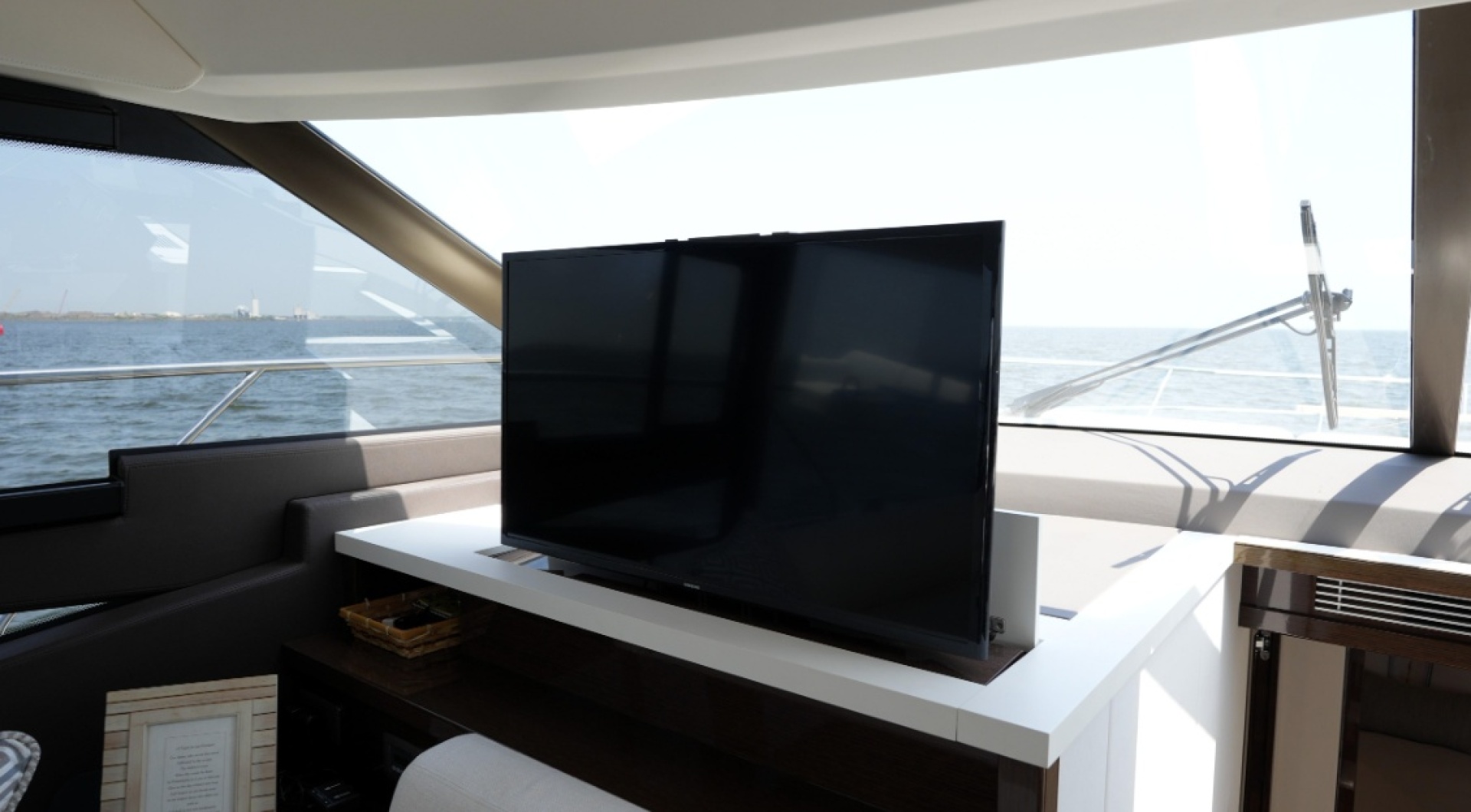 59ft Prestige Yacht For Sale