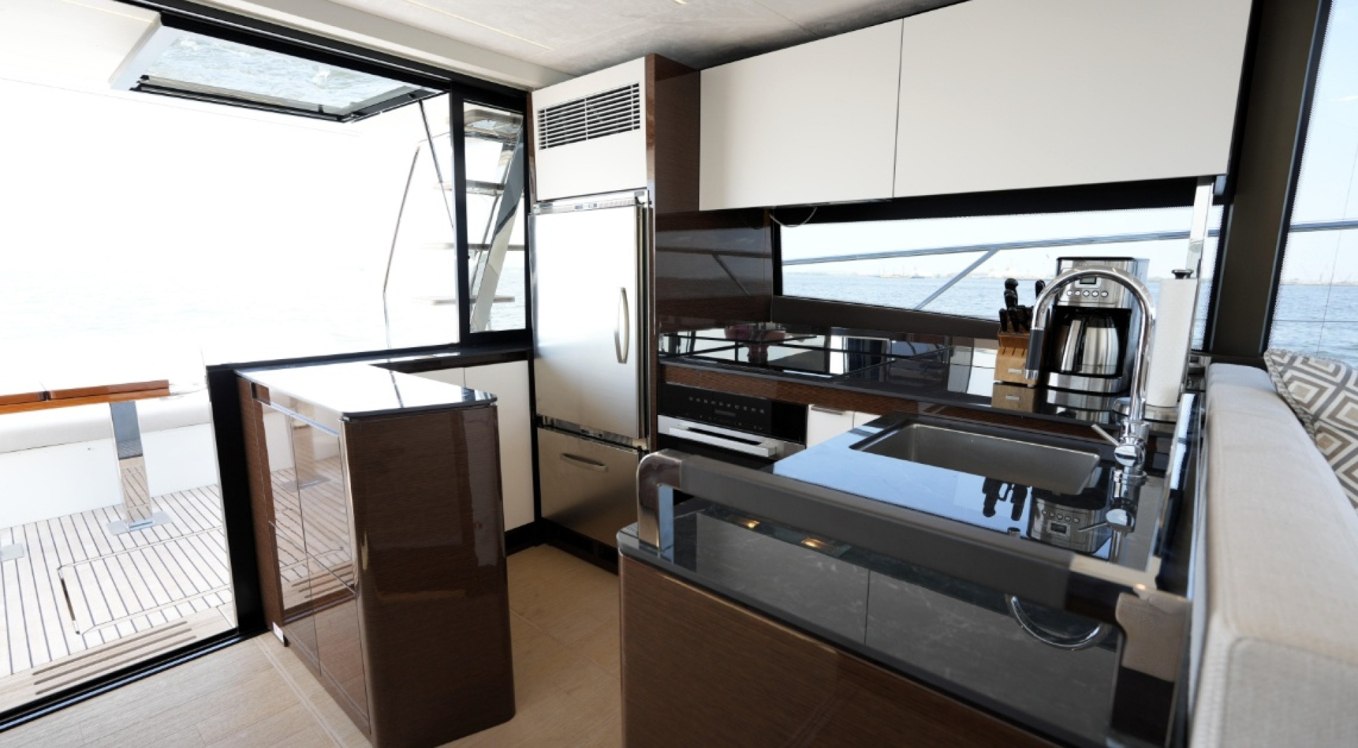 59ft Prestige Yacht For Sale