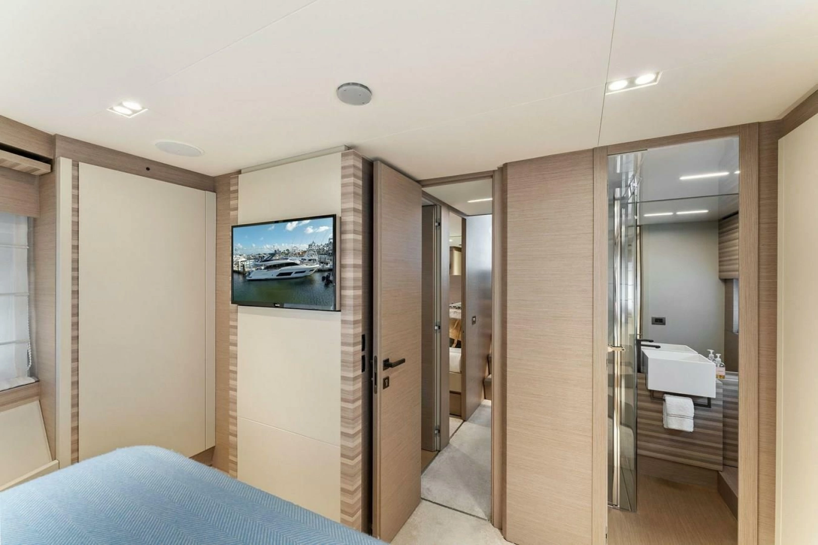 Ferretti Yachts 670 Motoryacht Yacht For Sale
