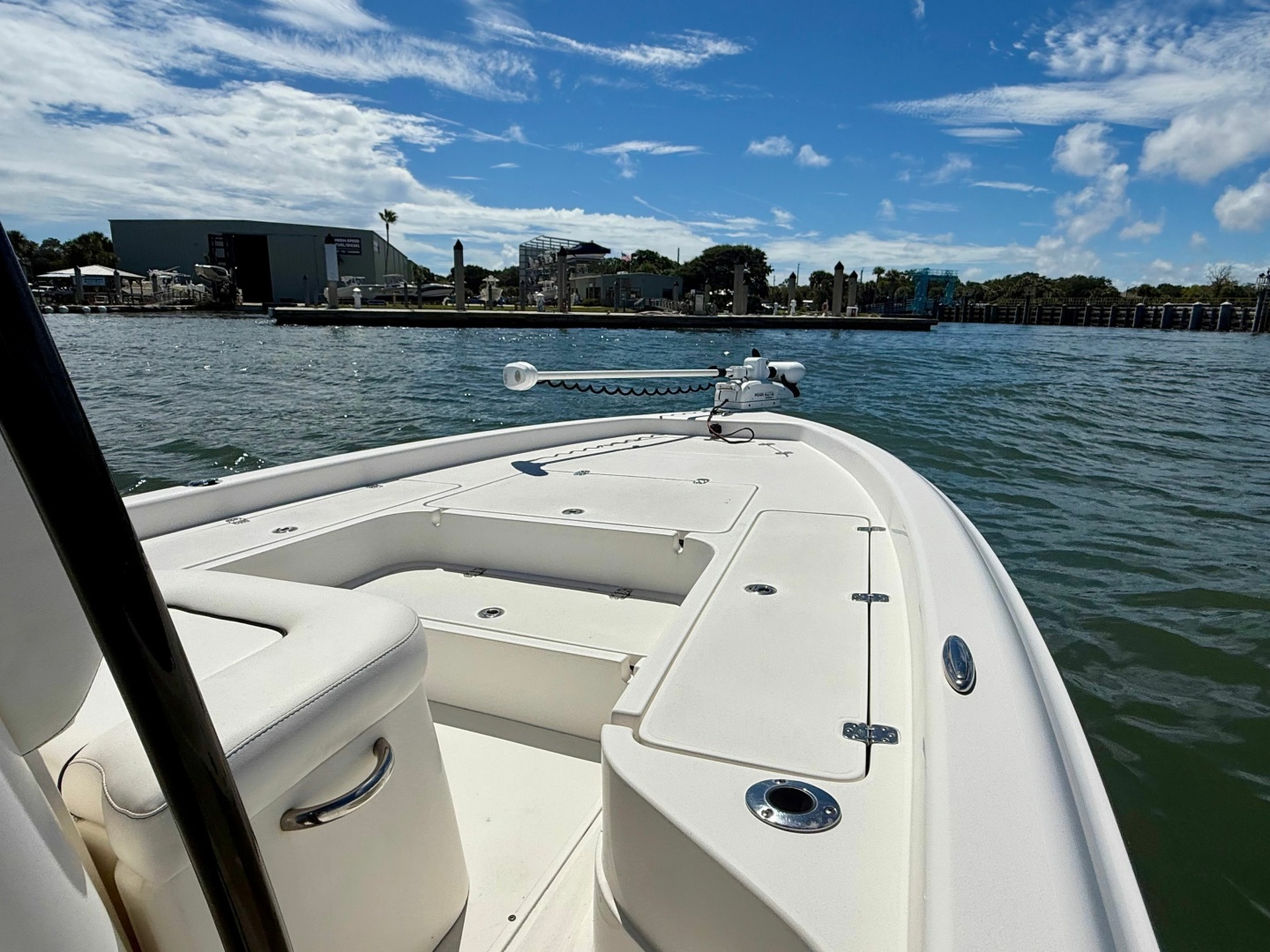 2019 ShearWater 23 LTZ