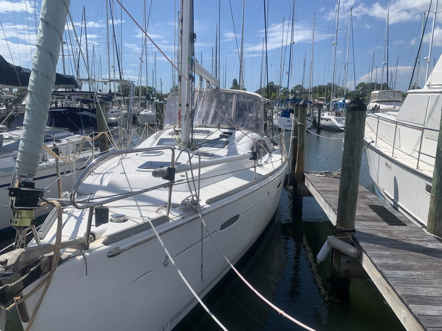 2008 Beneteau Oceanis 40, photo 1 of 18