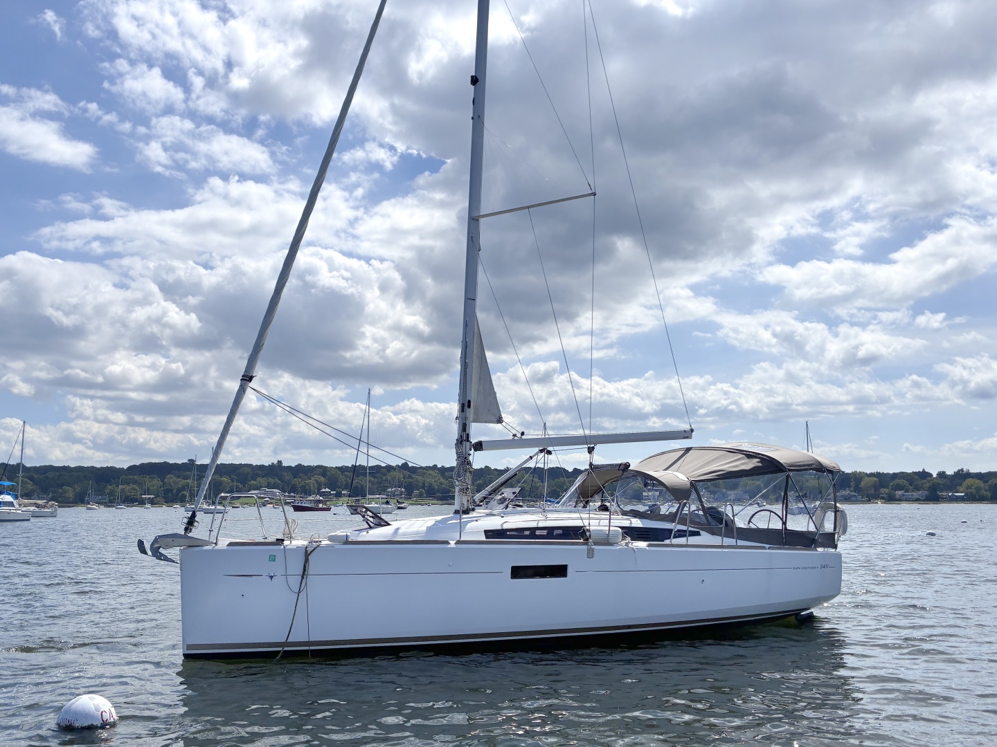 2015 Jeanneau Sun Odyssey 349