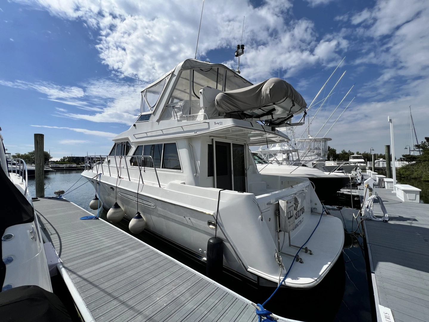 Navigator 4400 Yacht For Sale