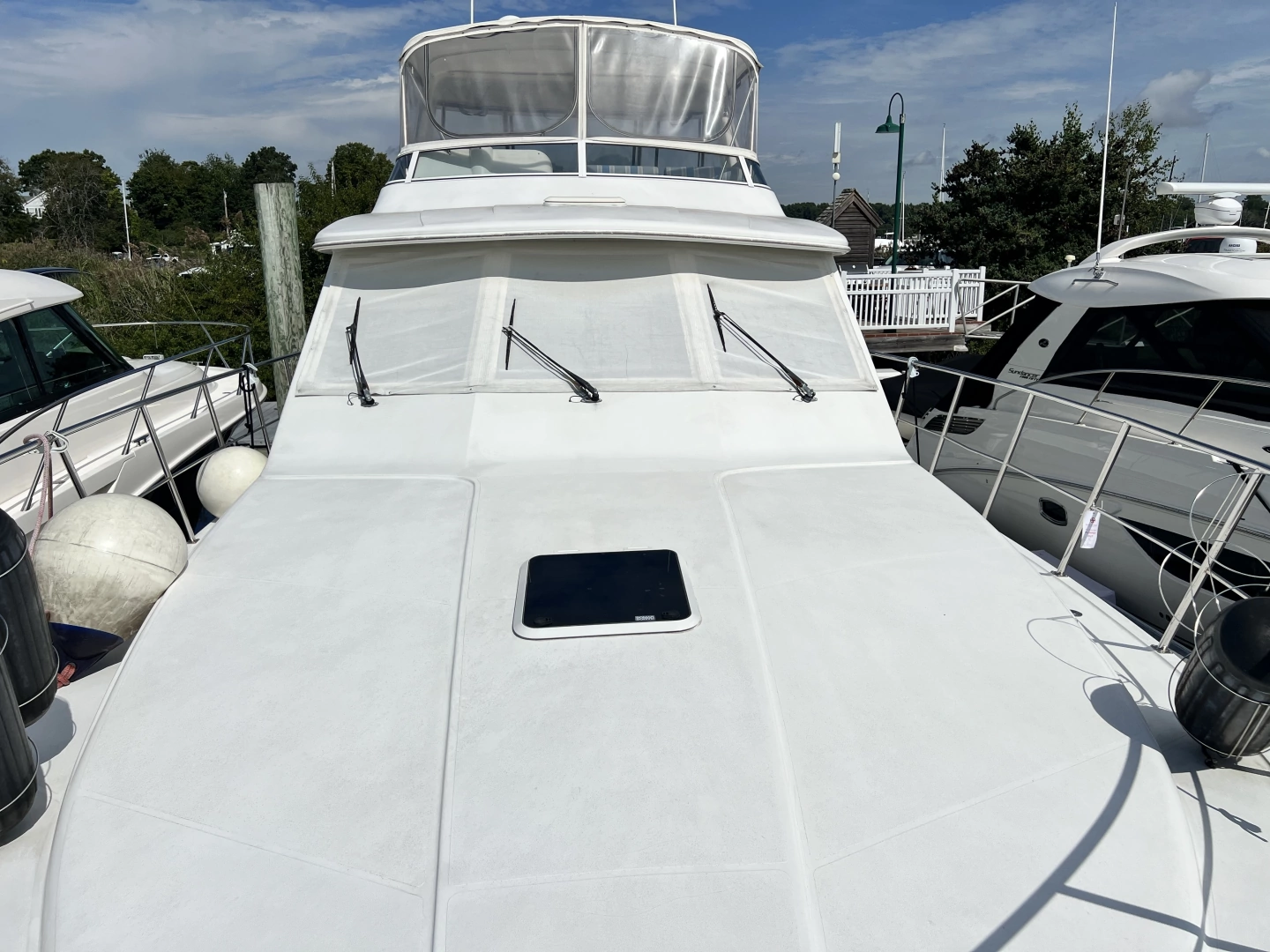 Navigator 4400 Yacht For Sale