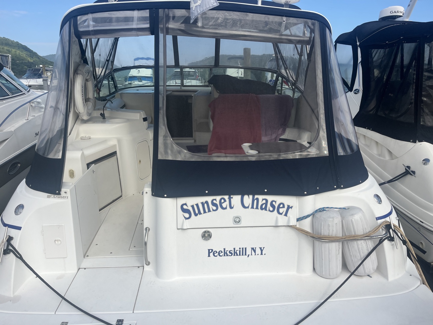 Sunset Chaser 33ft Cruisers Yacht For Sale