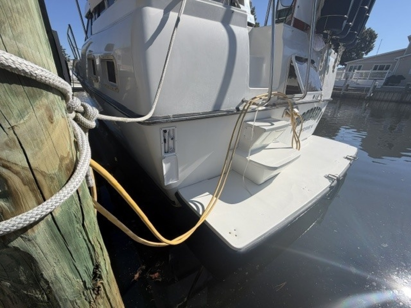 Moonbeam V 34ft Silverton Yacht For Sale