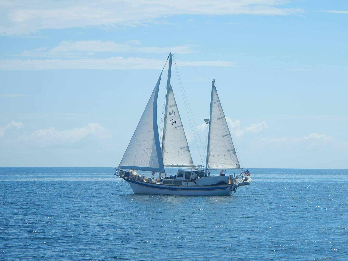 1976 Islander SAILING VESSEL