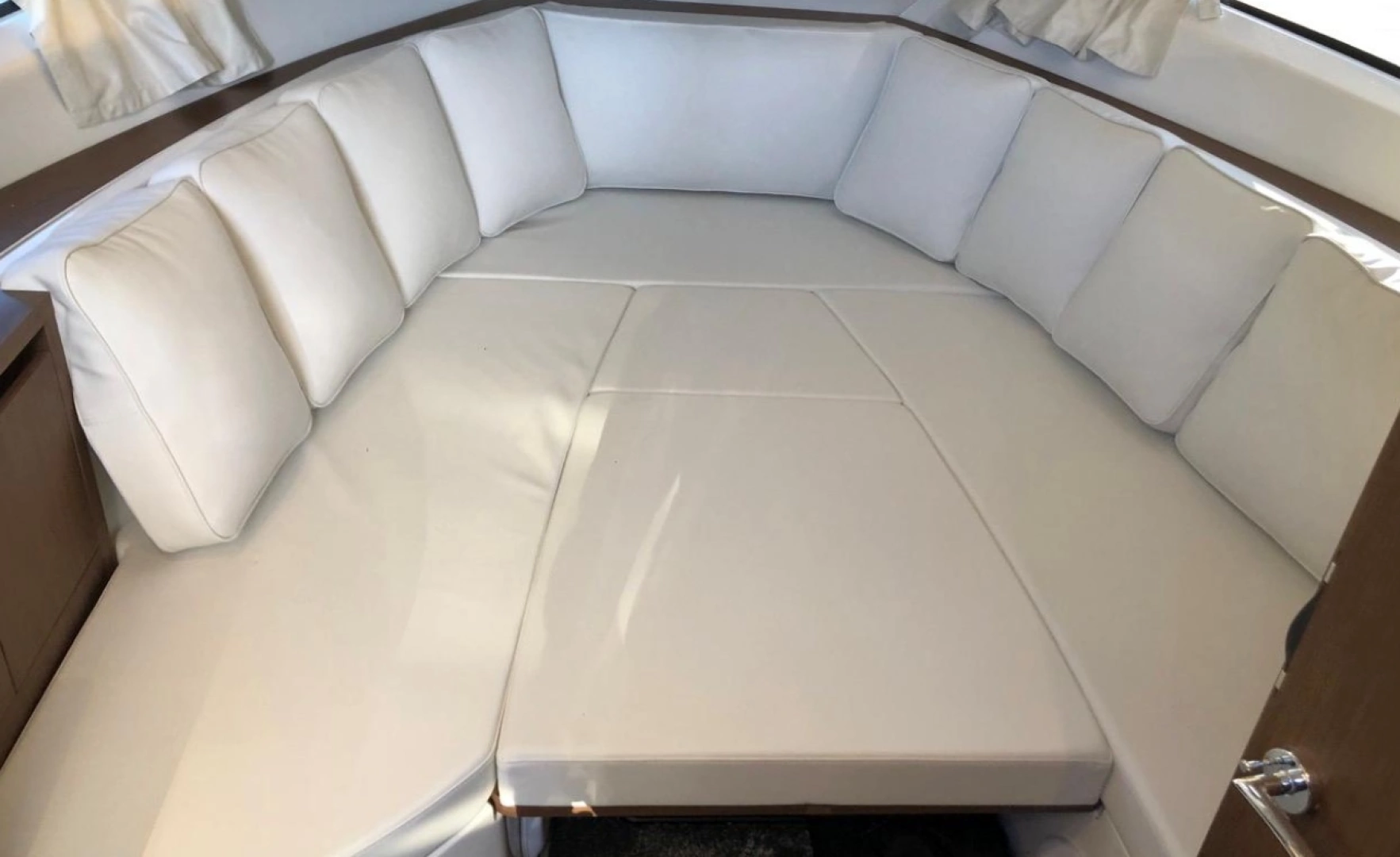 Jeanneau Leader 12.5 WA Yacht For Sale