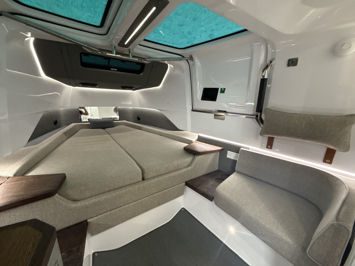 2023 Axopar Brabus 37 XC Cross Cabin