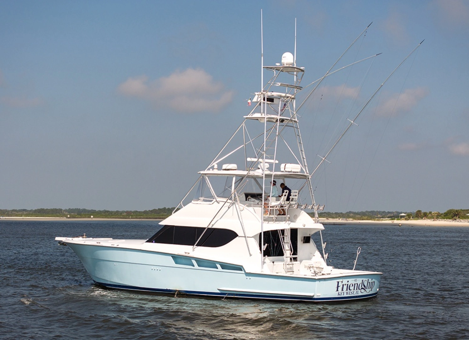 Hatteras 55 Convertible Yacht For Sale