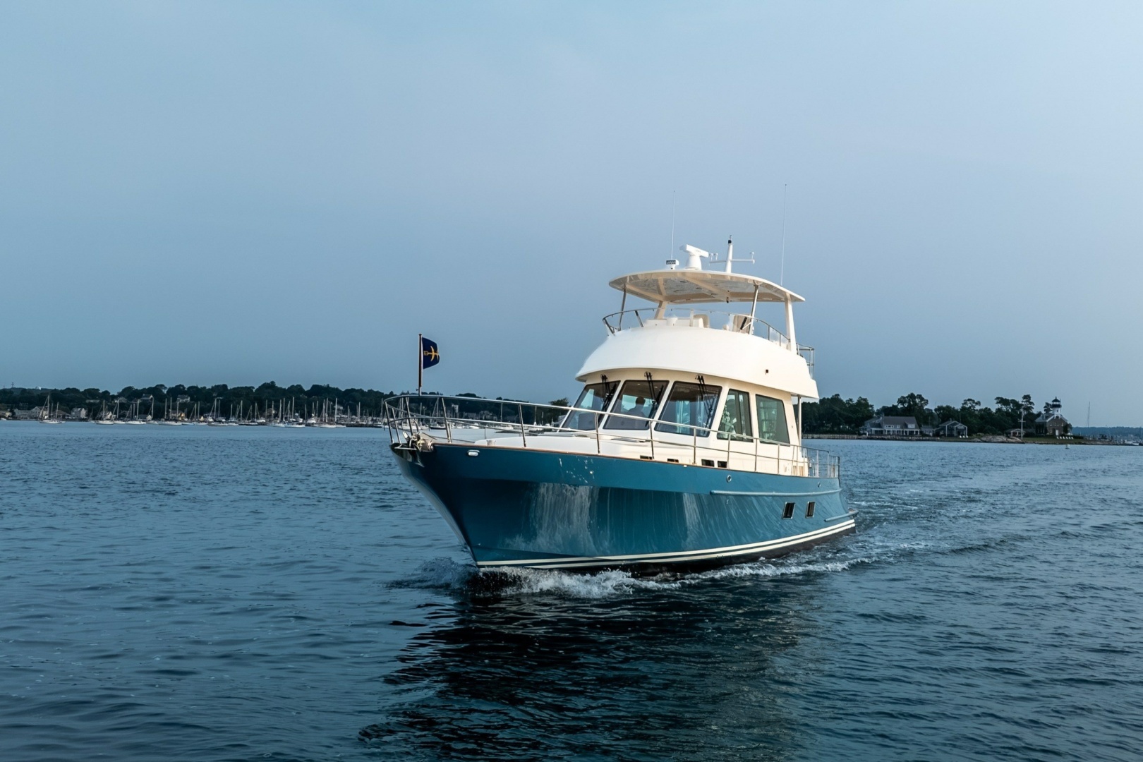2027 Hunt Yachts 56 Flybridge