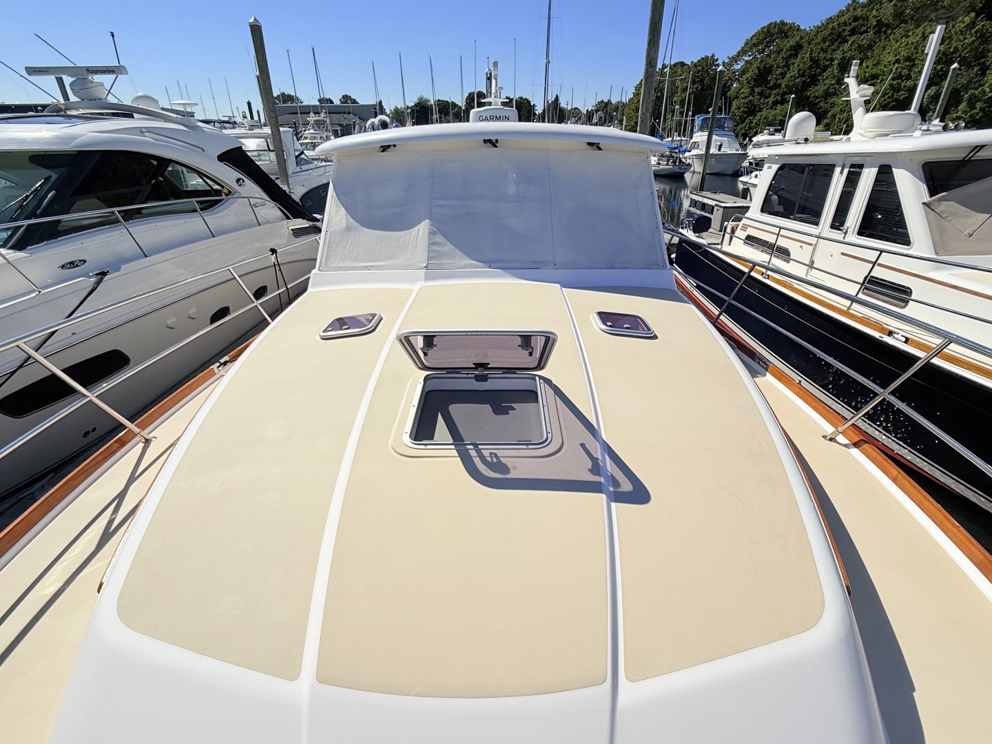 OFF PISTE 42ft Sabre Yacht For Sale