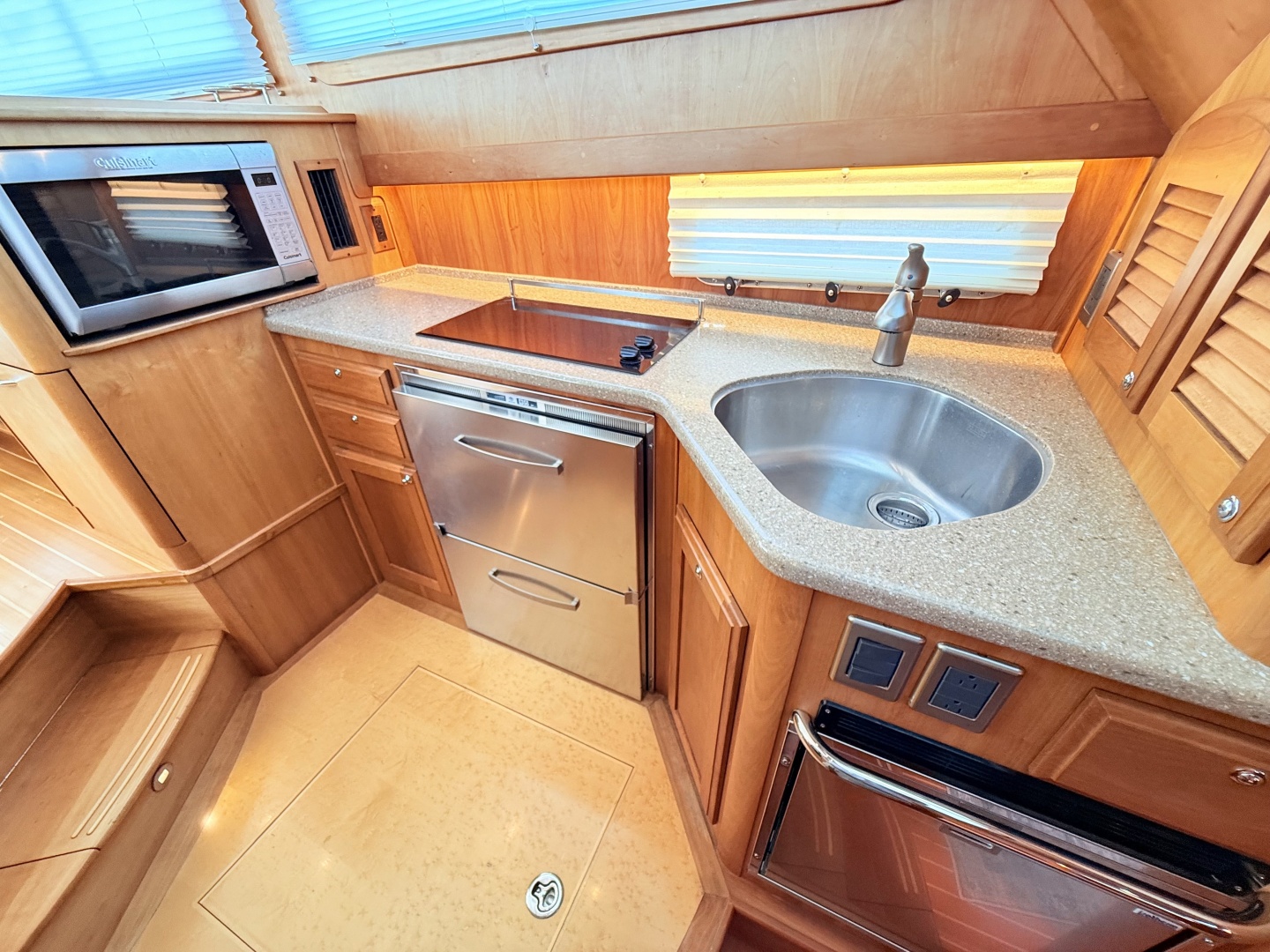 OFF PISTE 42ft Sabre Yacht For Sale