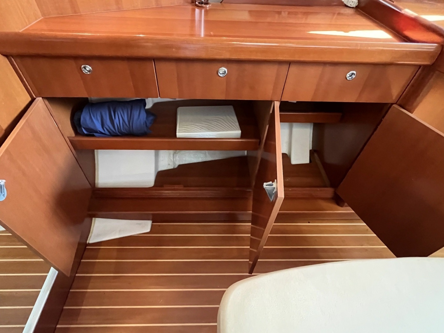 2006 Beneteau Oceanis 393