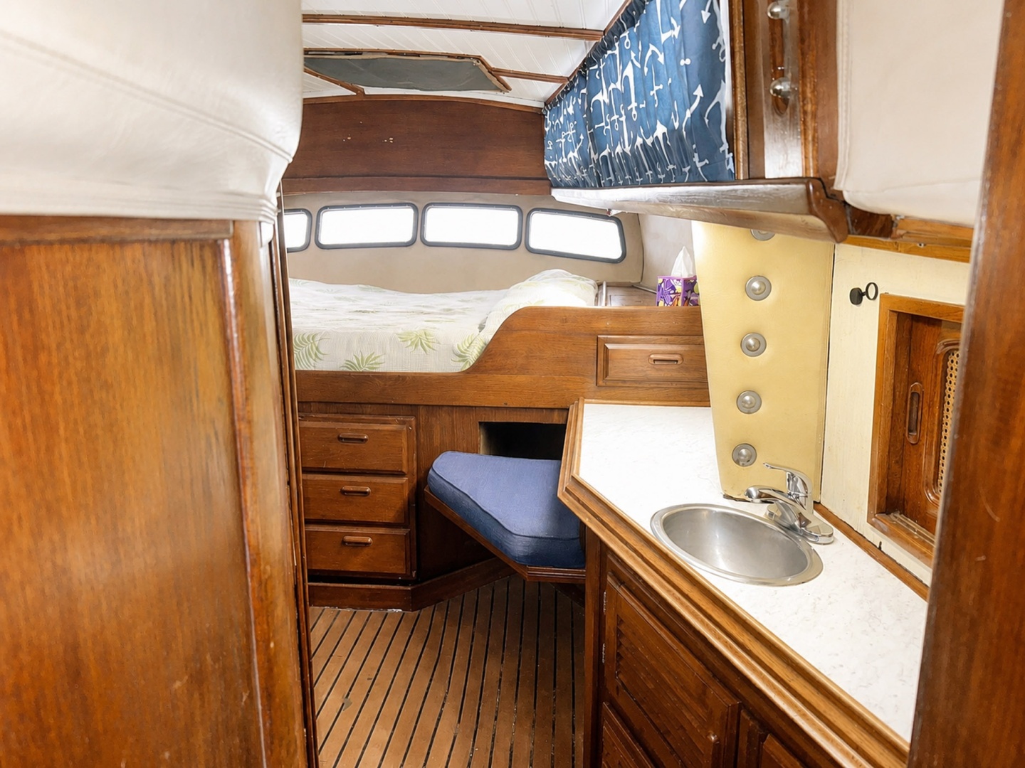 LONG SHOT 41ft Islander Yacht For Sale