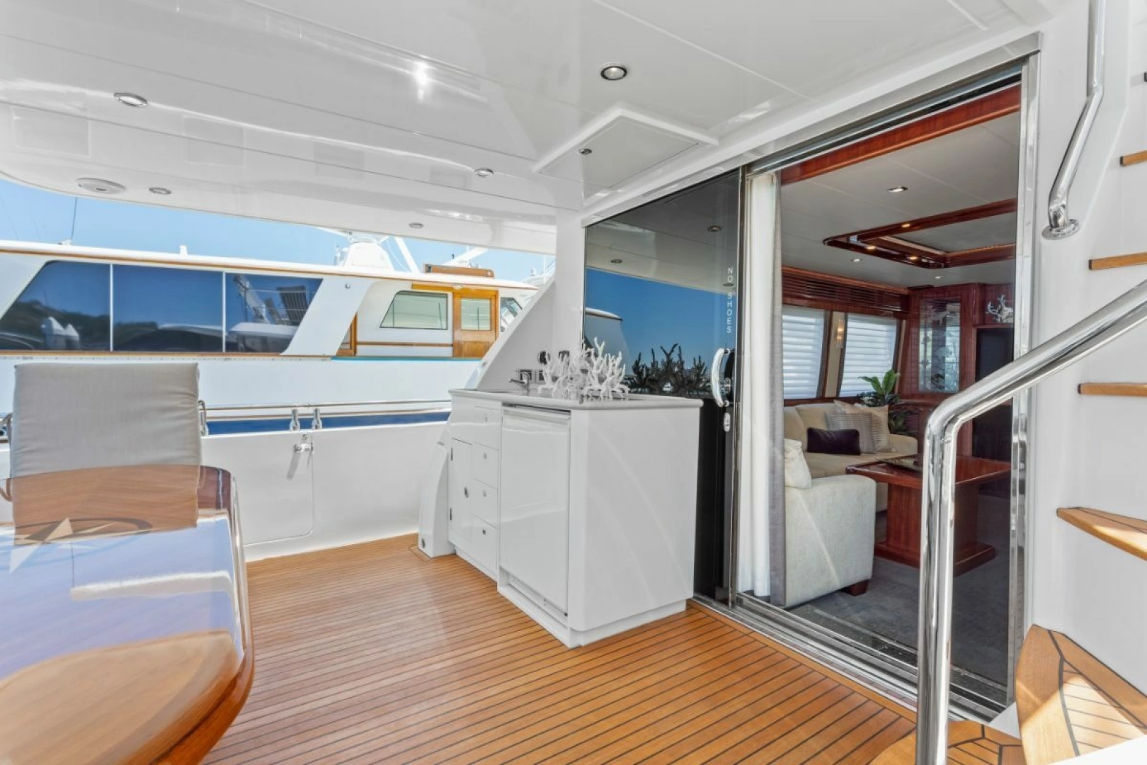 Hampton 760 Sky Lounge Motor Yachts Yacht For Sale