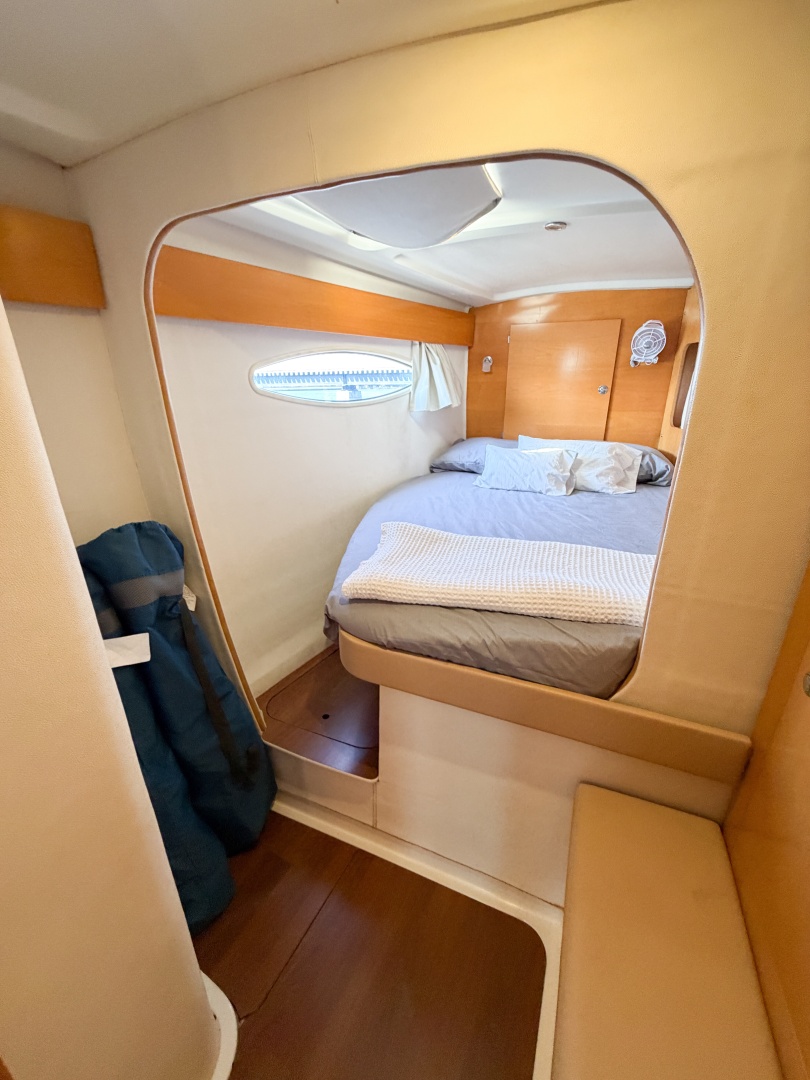 VIDIMUS 44ft Fountaine Pajot Yacht For Sale VIDIMUS 44ft Fountaine Pajot Yacht For Sale