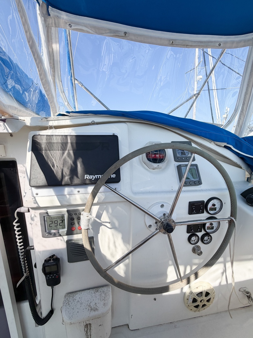 VIDIMUS 44ft Fountaine Pajot Yacht For Sale VIDIMUS 44ft Fountaine Pajot Yacht For Sale