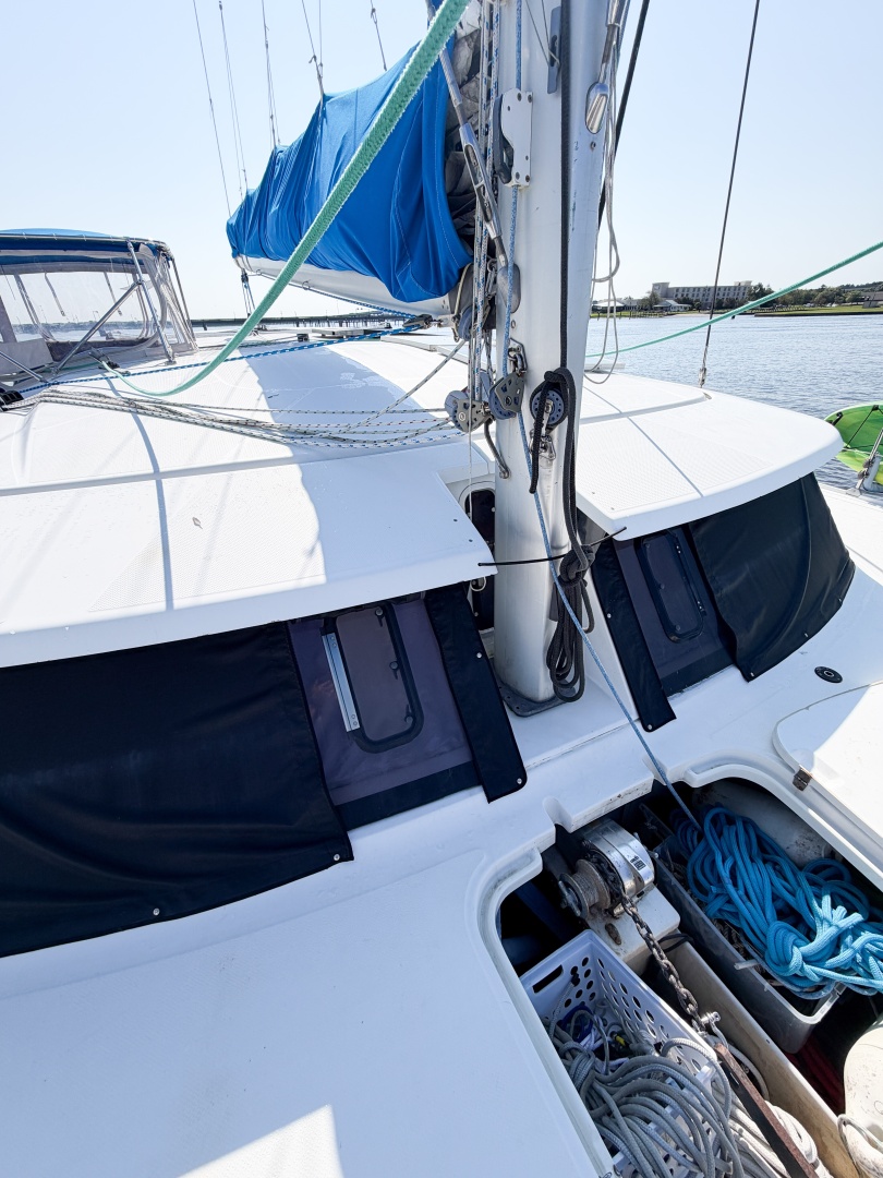 VIDIMUS 44ft Fountaine Pajot Yacht For Sale VIDIMUS 44ft Fountaine Pajot Yacht For Sale
