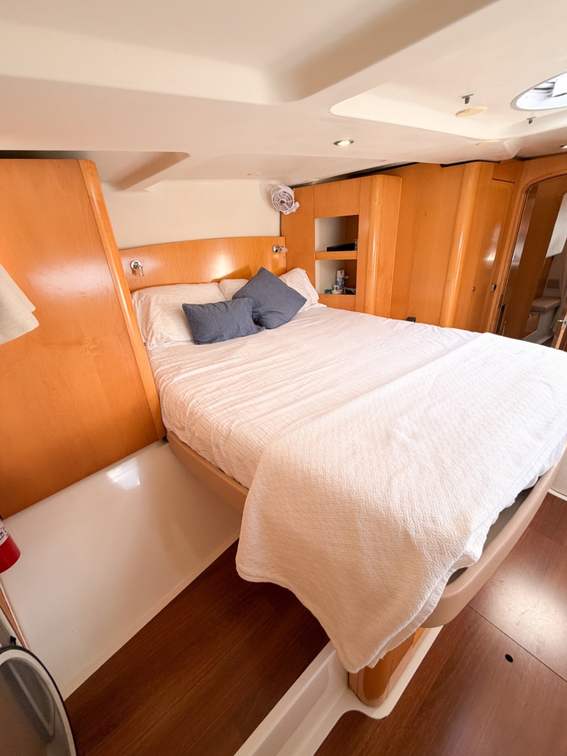 VIDIMUS 44ft Fountaine Pajot Yacht For Sale VIDIMUS 44ft Fountaine Pajot Yacht For Sale