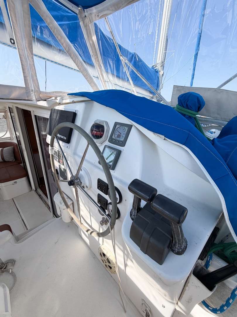 VIDIMUS 44ft Fountaine Pajot Yacht For Sale VIDIMUS 44ft Fountaine Pajot Yacht For Sale