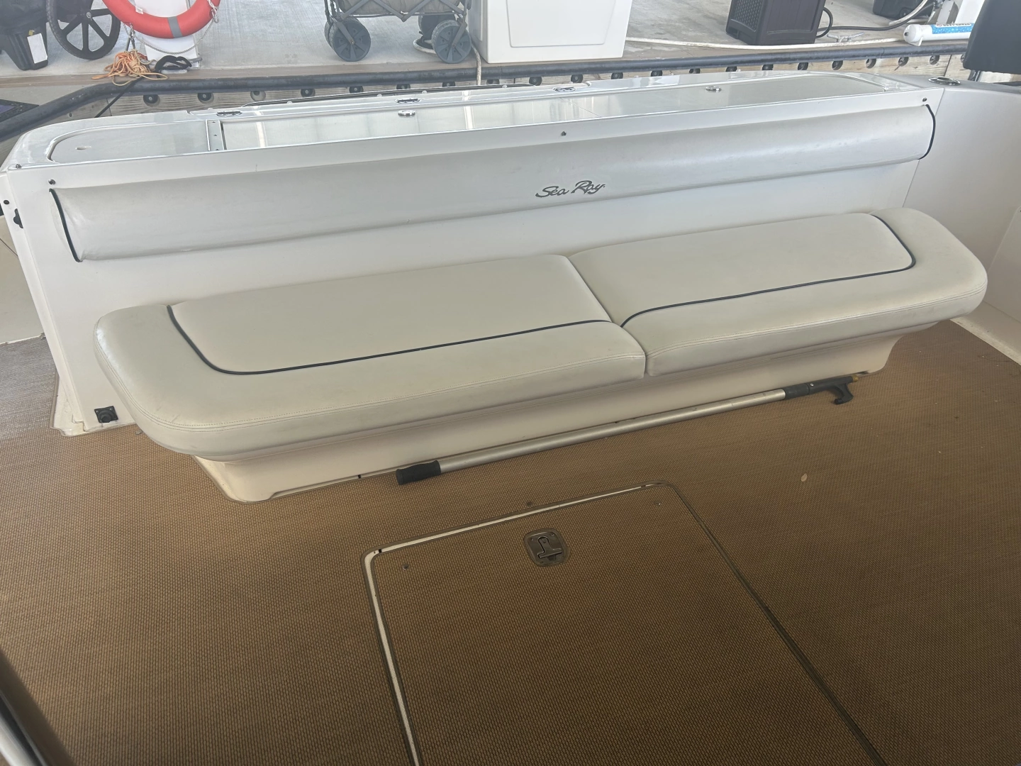 Sea Ray 550 SEDAN BRIDGE Yacht For Sale