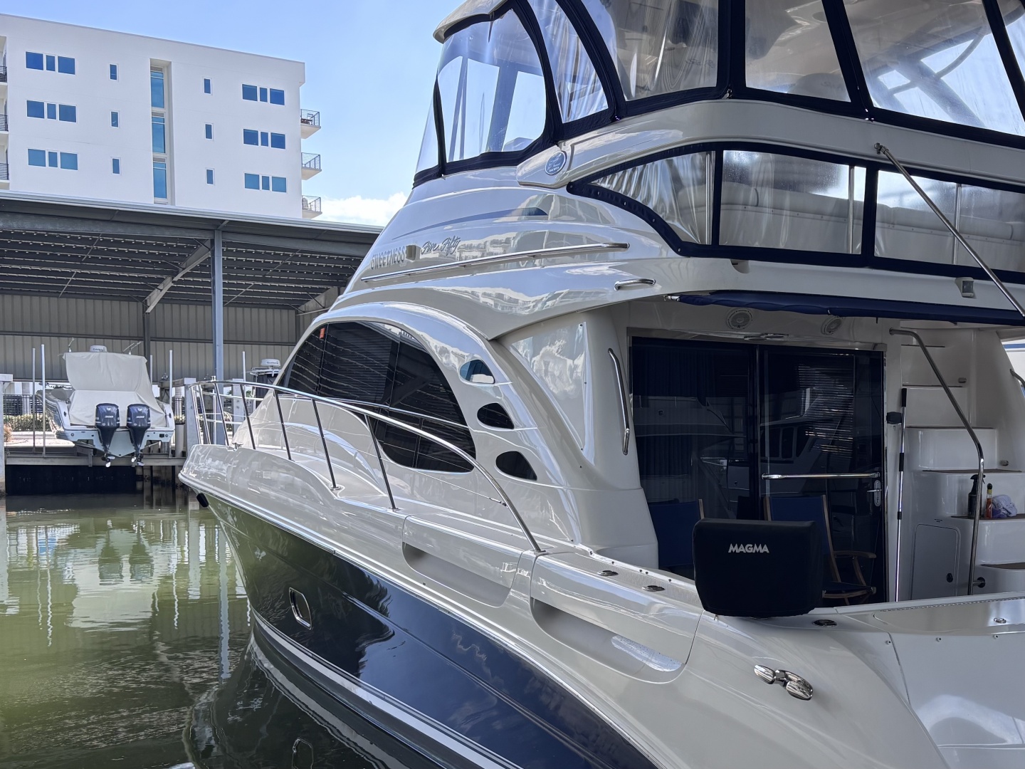 2005 Sea Ray 550 SEDAN BRIDGE