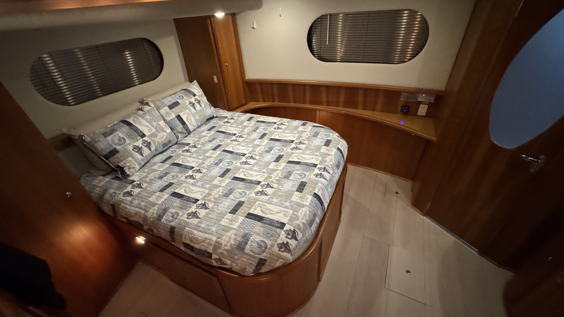 Aft Owner's Suite