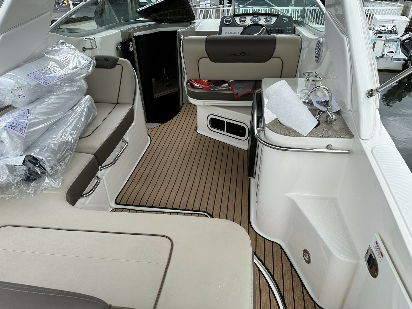 2015 Sea Ray 280 Sundancer