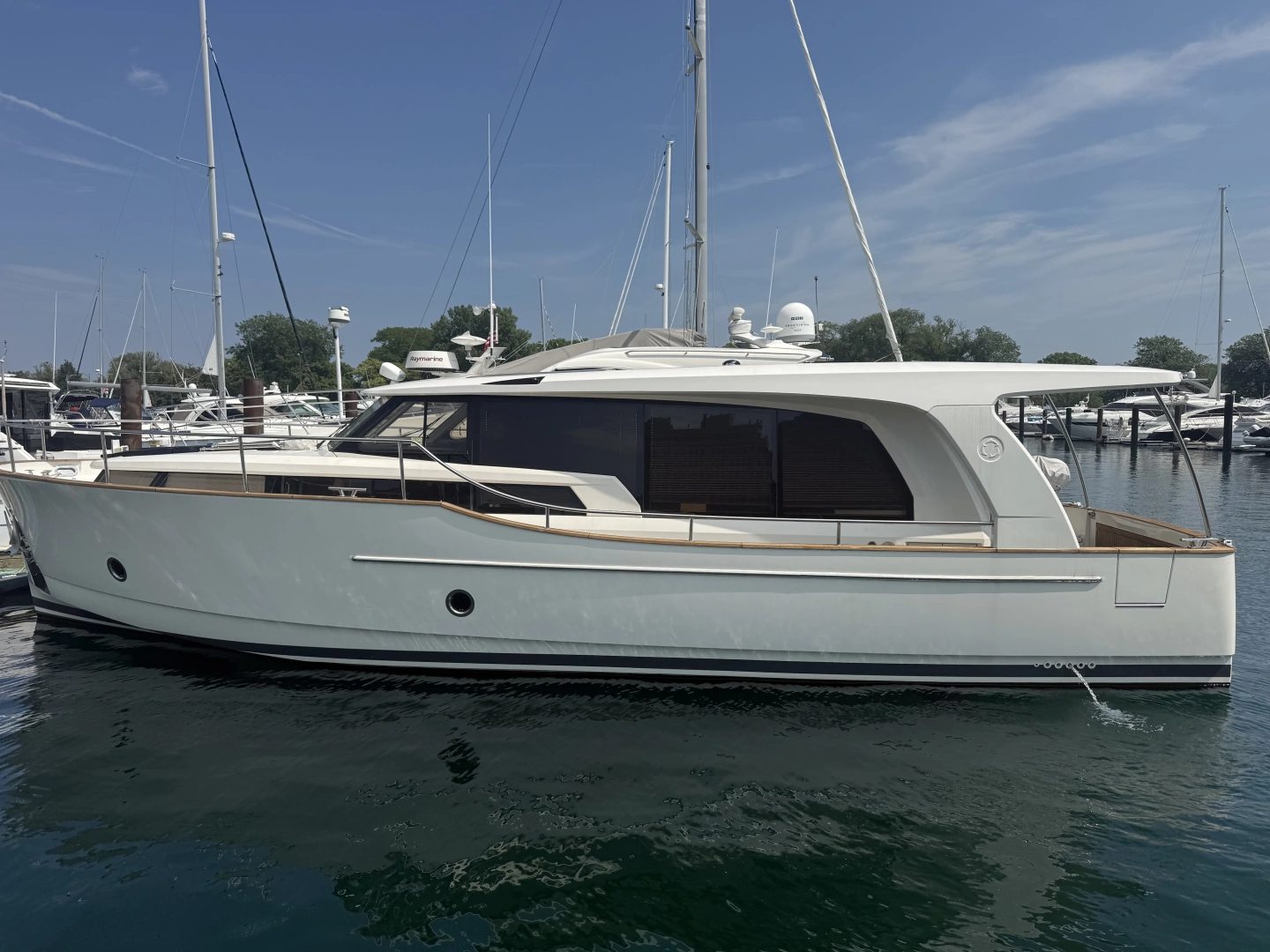Greenline 40 Hybrid Yacht For Sale