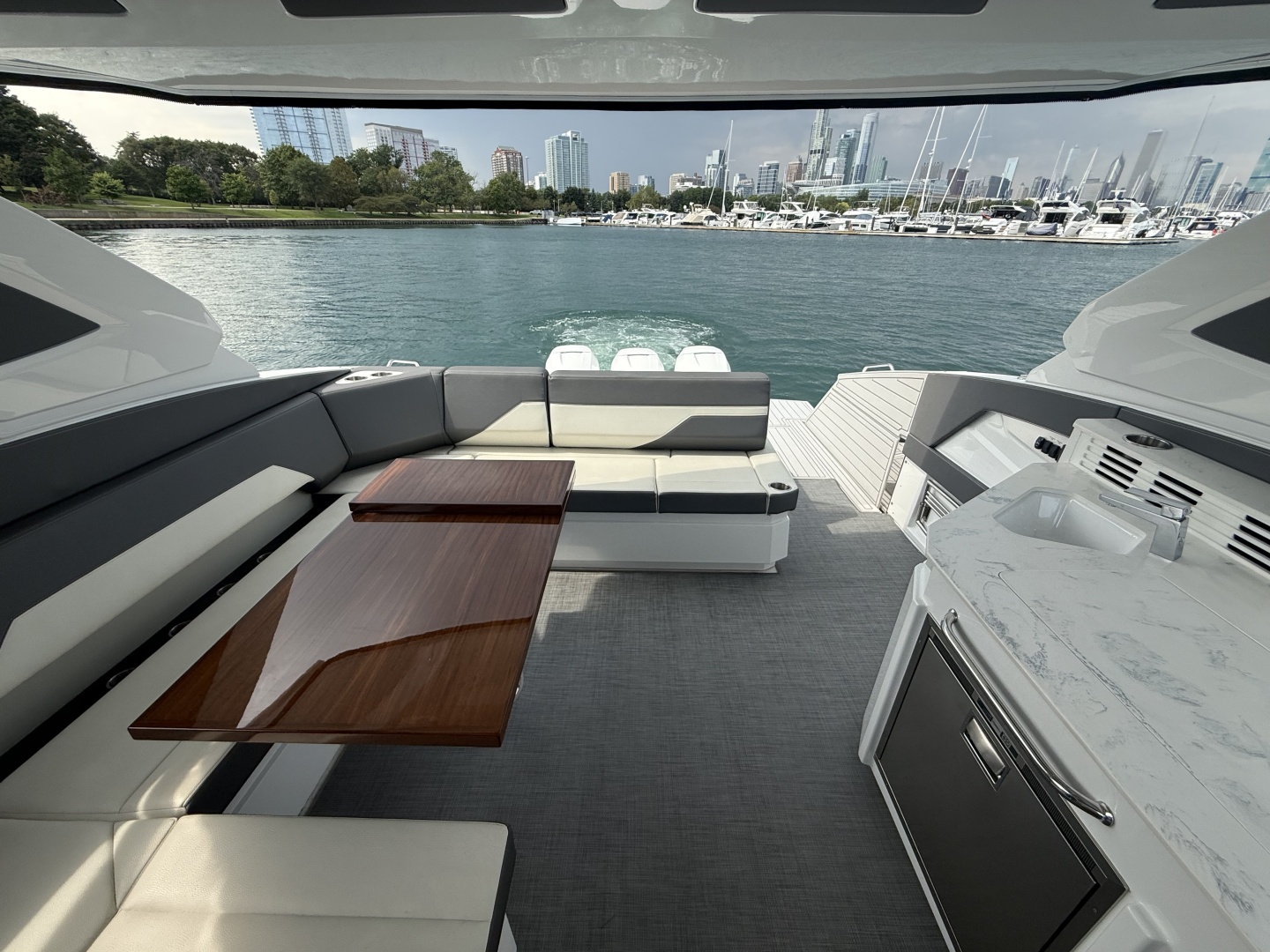 2021 Cruisers Yachts 42 GLS OB