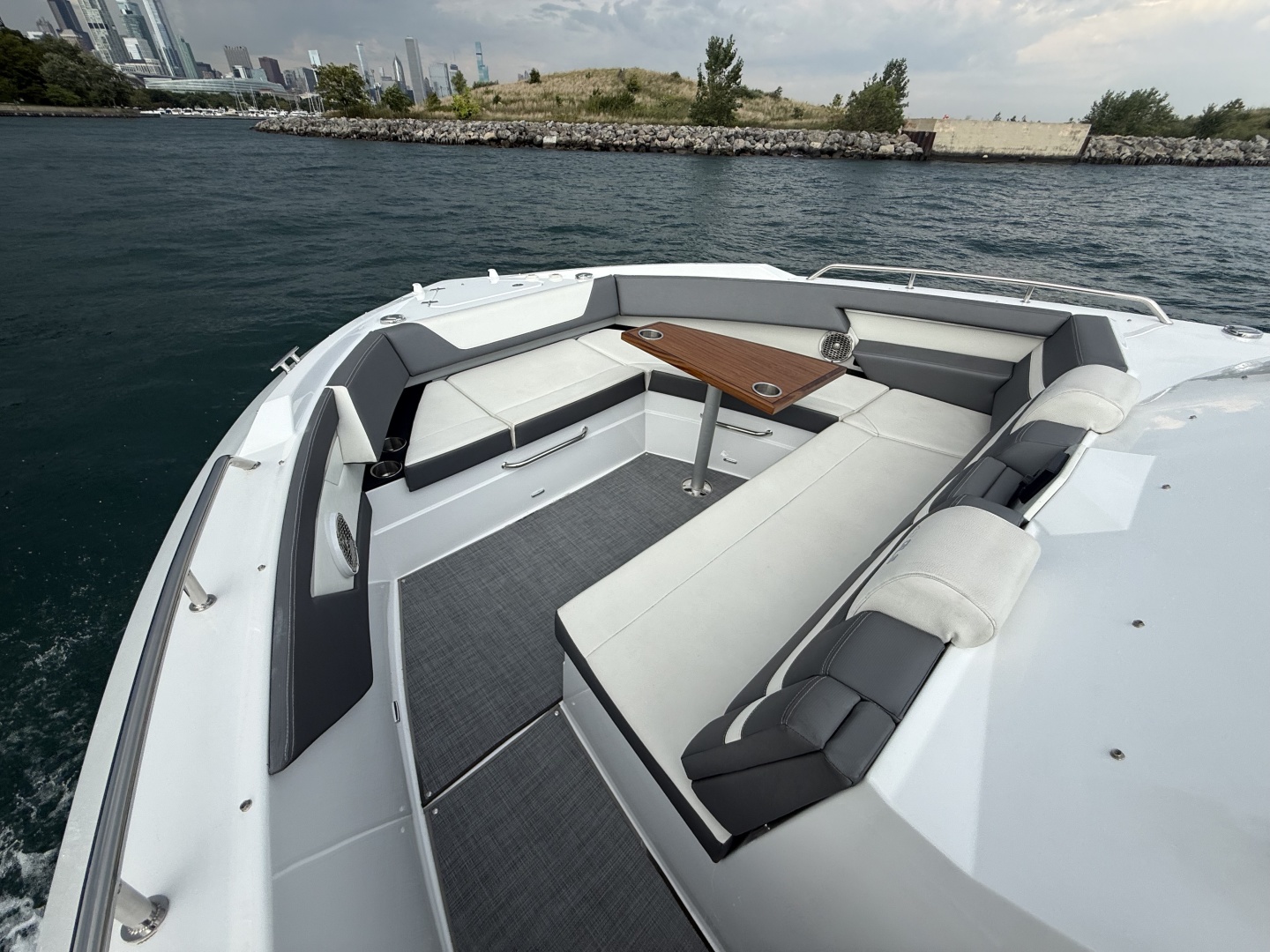 2021 Cruisers Yachts 42 GLS OB
