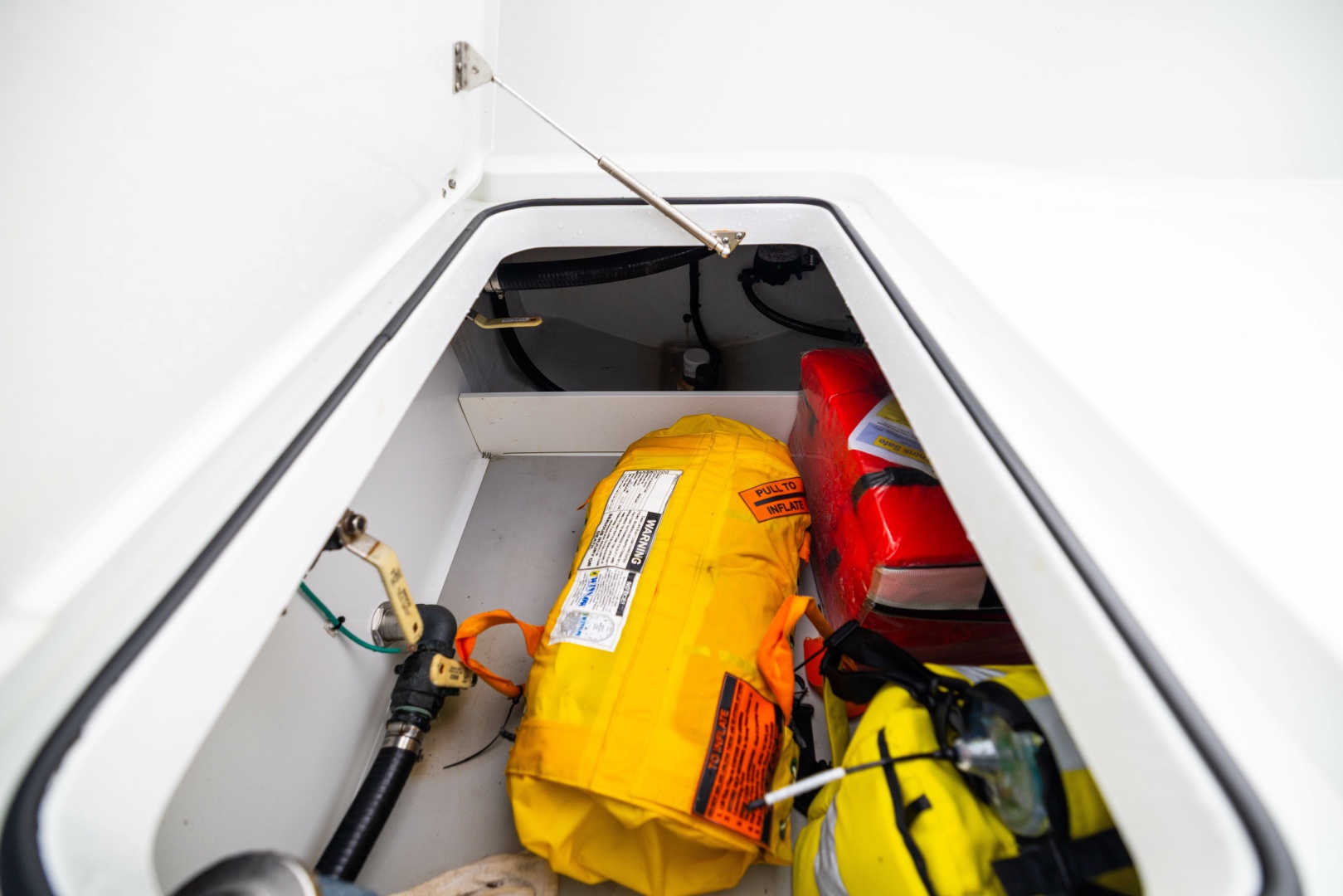 37ft Freeman Yacht For Sale