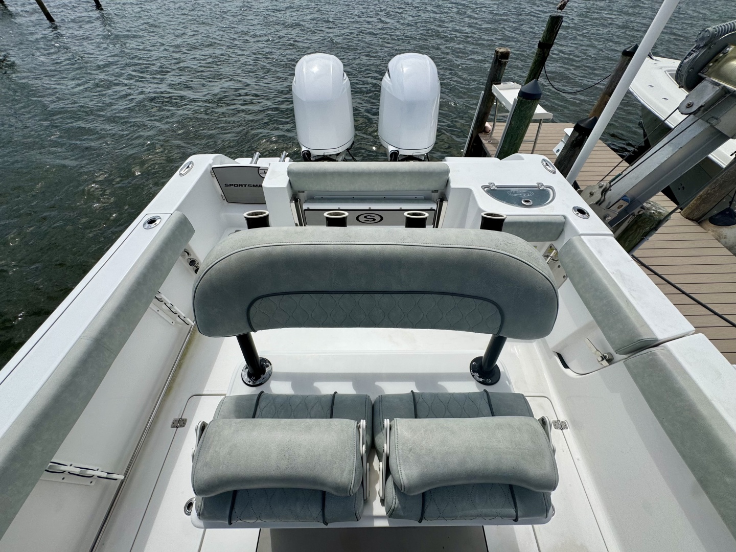 25ft Sportsman Yacht For Sale