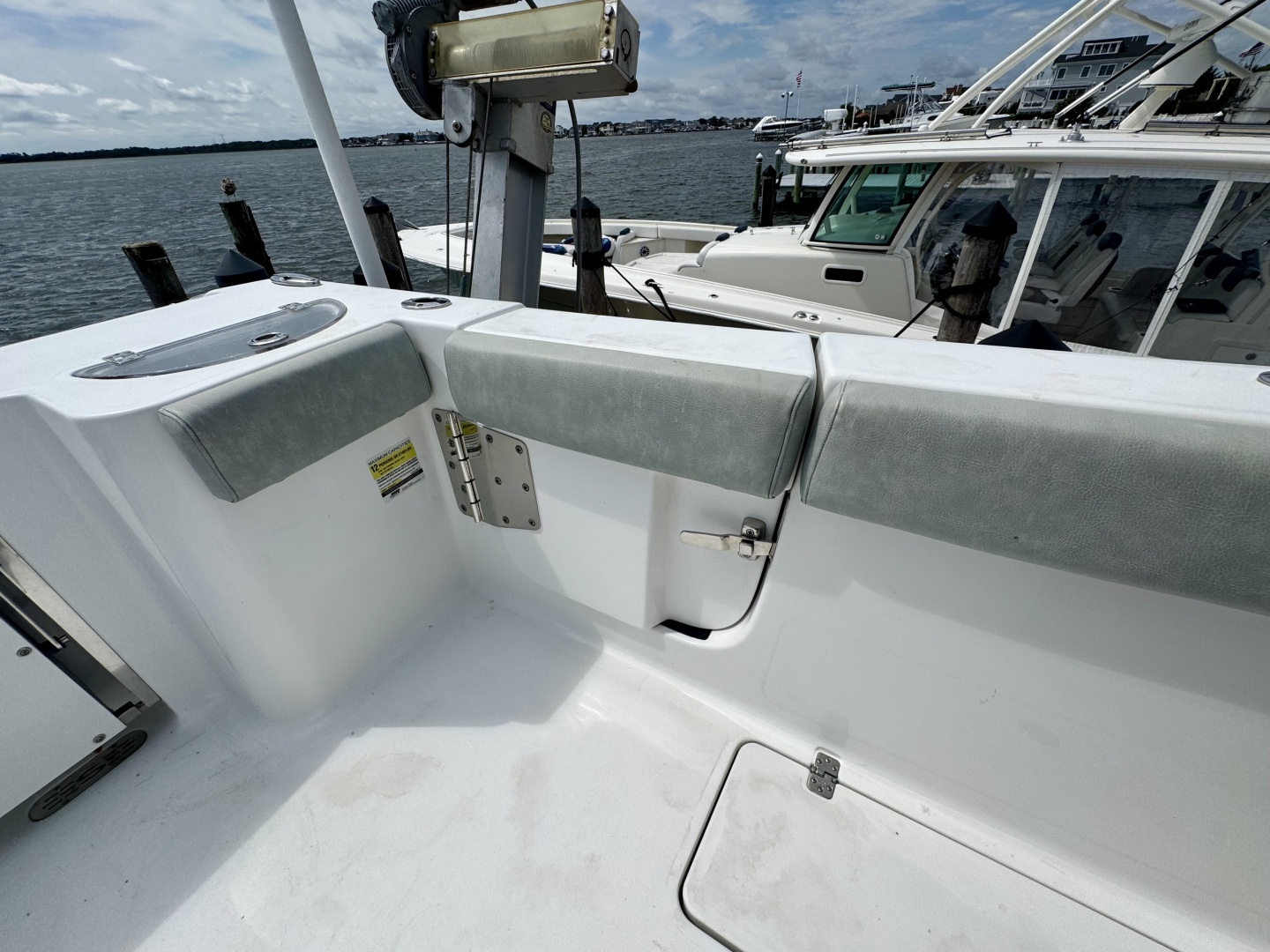25ft Sportsman Yacht For Sale
