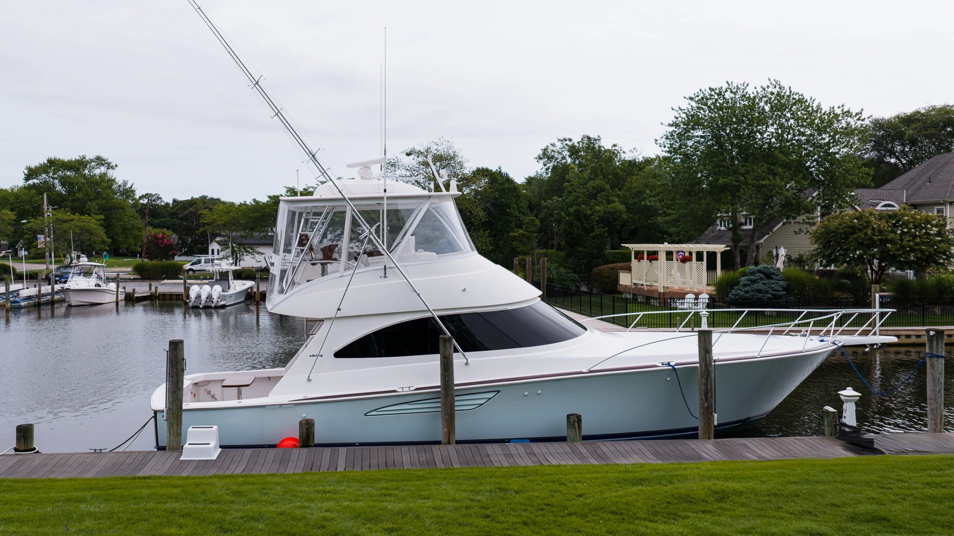 Viking 48 Convertible Yacht For Sale