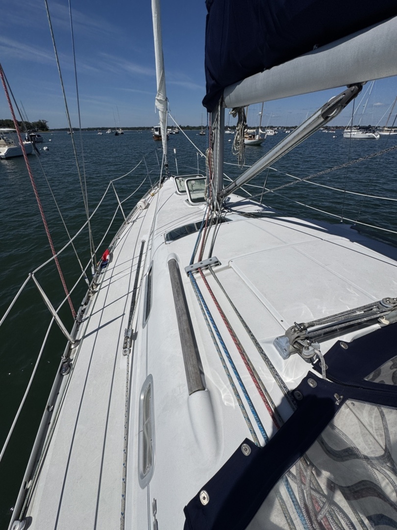 2004 Beneteau 