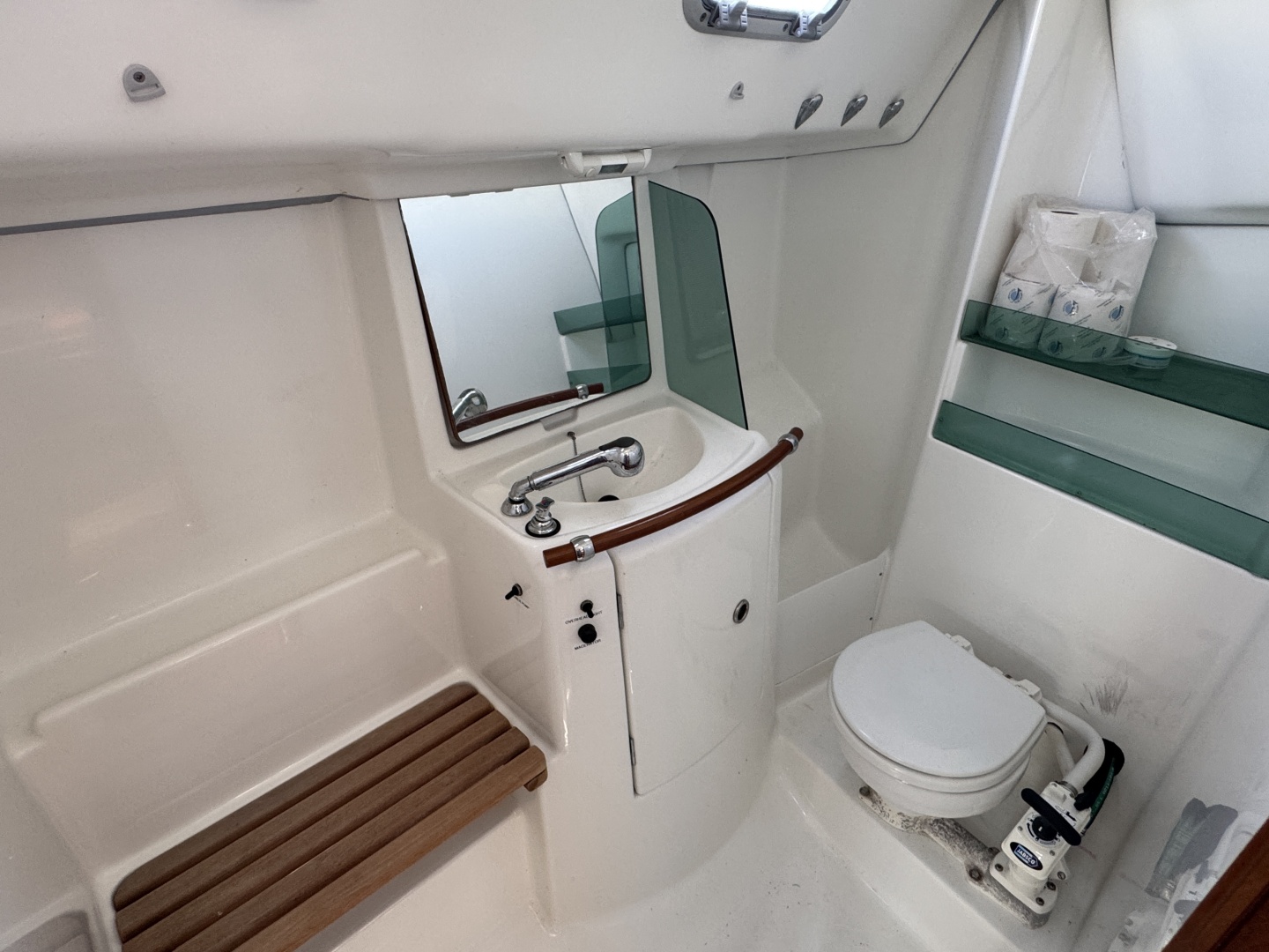 33ft Beneteau Yacht For Sale
