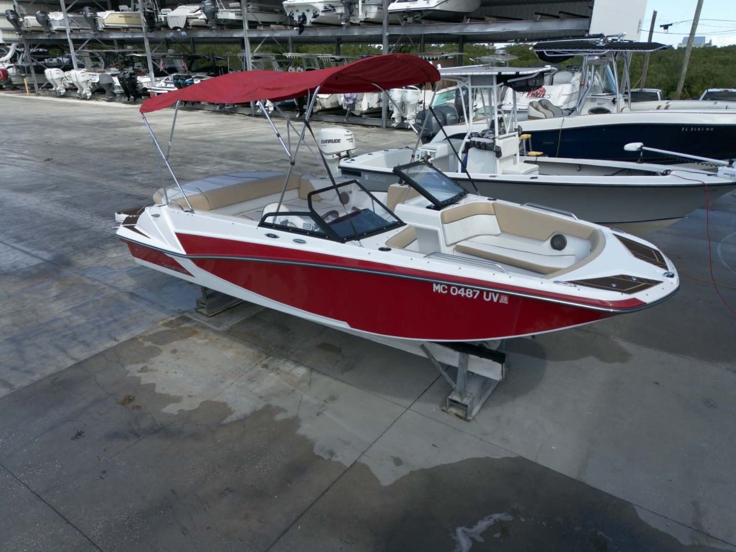 Wake N Lake 20ft Glastron Yacht For Sale Wake N Lake 20ft Glastron Yacht For Sale