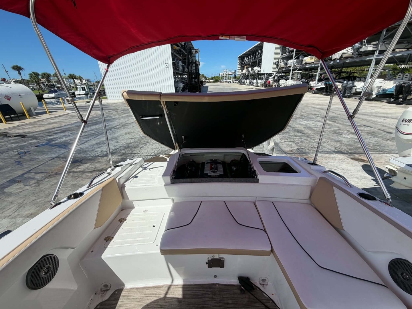 Wake N Lake 20ft Glastron Yacht For Sale Wake N Lake 20ft Glastron Yacht For Sale