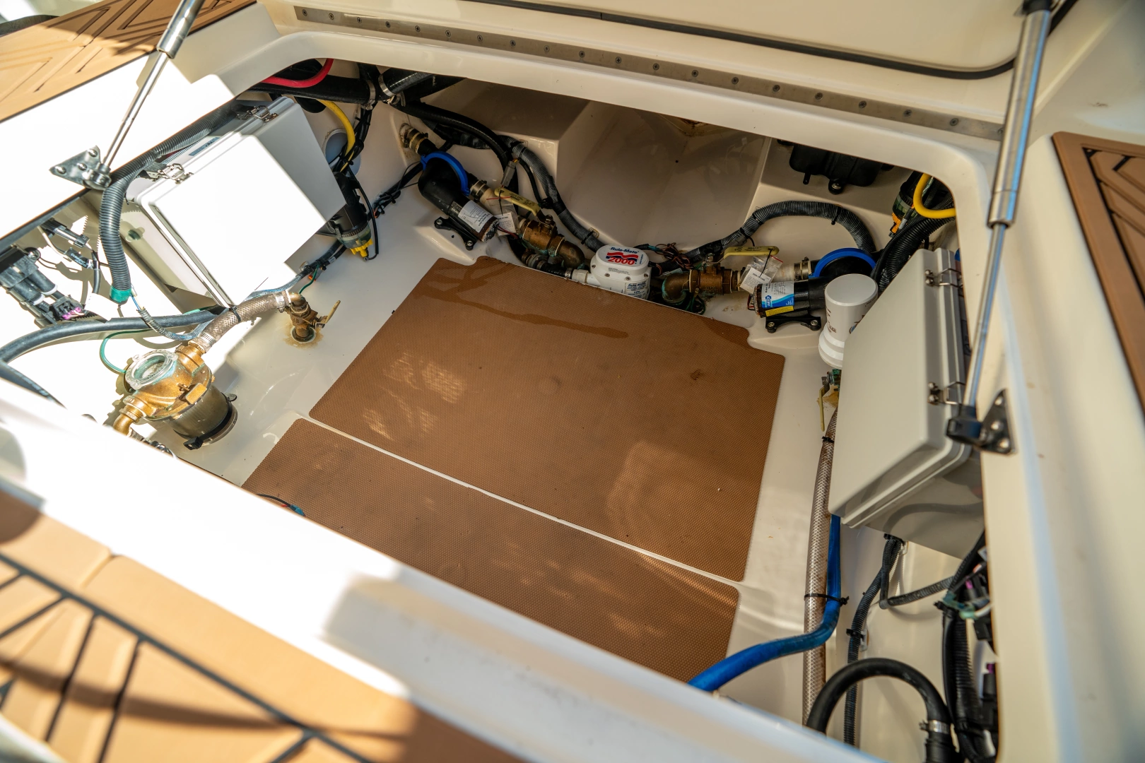 Scout 355 LXF Yacht For Sale