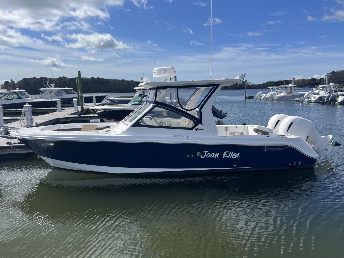 2019 Edgewater 262CX